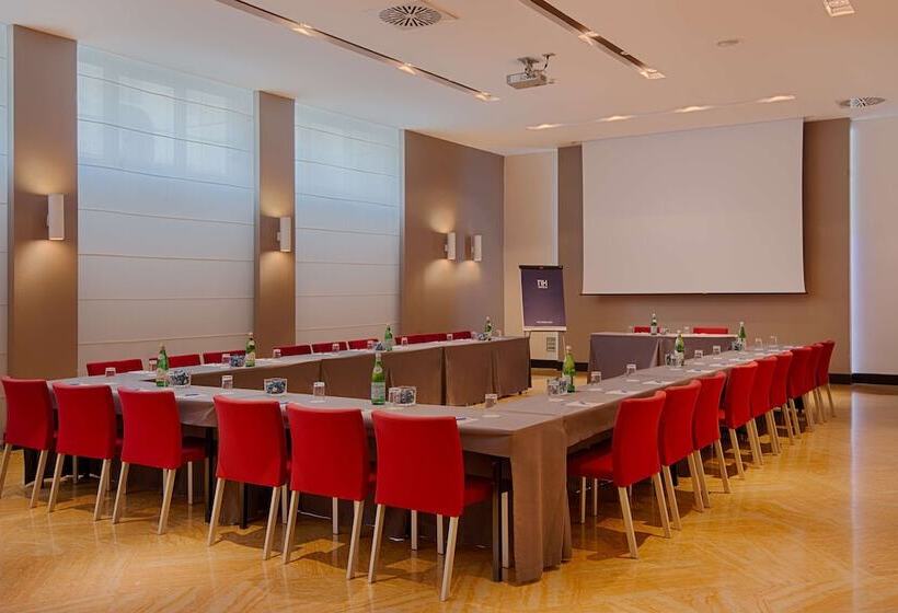 בית מלון כפרי NH Trieste