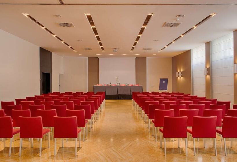 בית מלון כפרי NH Trieste