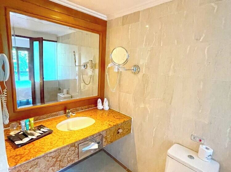 Отель Prama Sanur Beach Bali