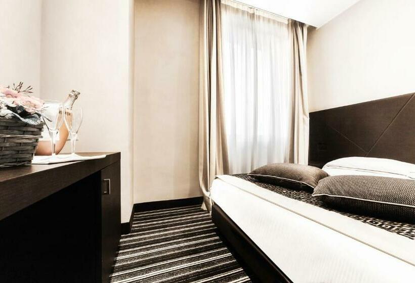 Fotos del hotel Principe Di Torino:  33