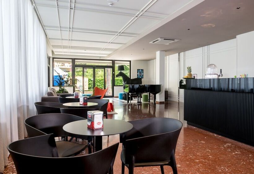 Family Hotel Relax