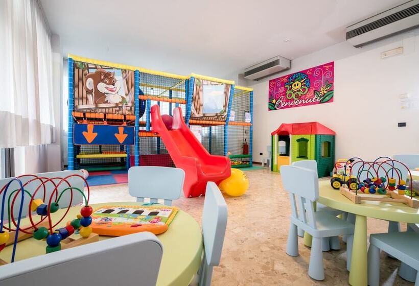 Family Hotel Relax