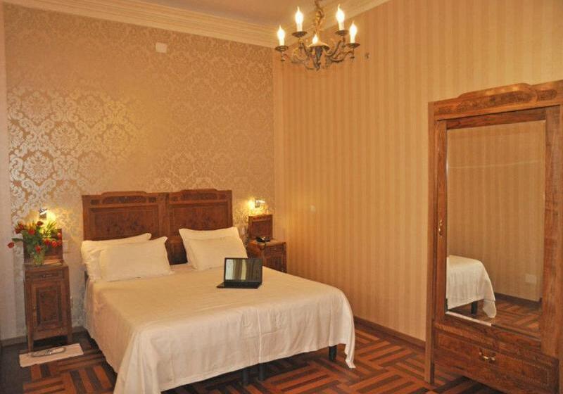 Fotos del hotel Roma E Rocca Cavour:  30
