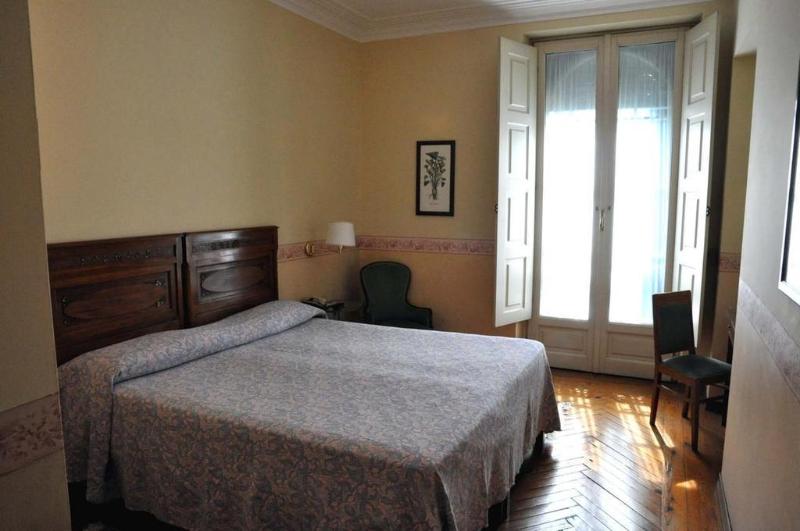 Hotel Roma E Rocca Cavour