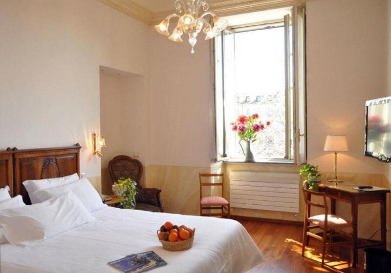 Hotel Roma E Rocca Cavour