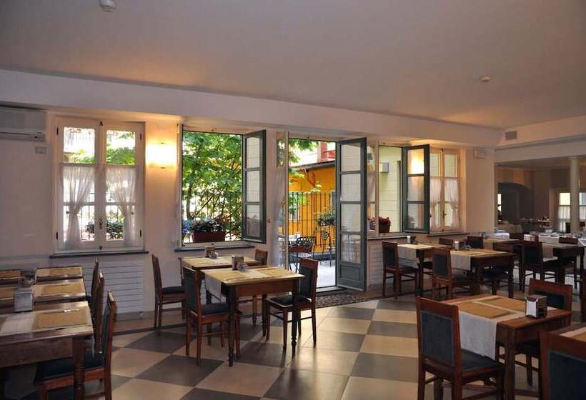 Fotos del hotel Roma E Rocca Cavour:  17