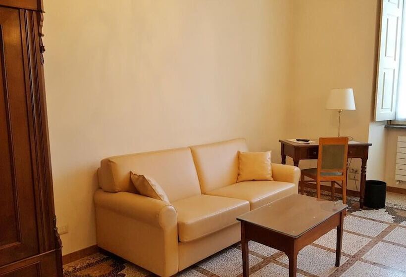 Fotos del hotel Roma E Rocca Cavour:  12