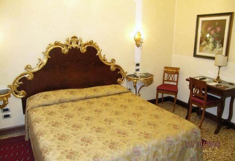 Fotos del hotel Residenza D Epoca San Cassiano:  9
