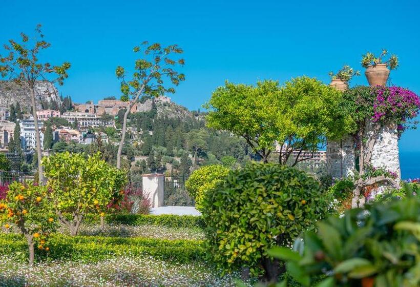 هتل San Domenico Palace, Taormina, A Four Seasons