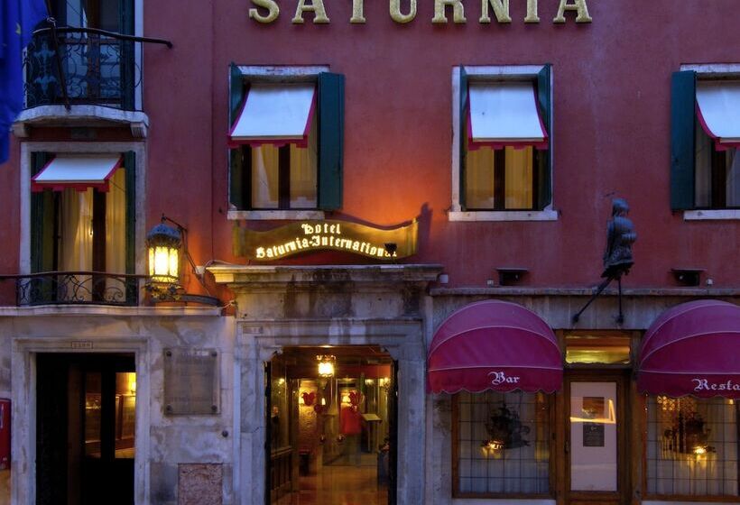 هتل Saturnia & International