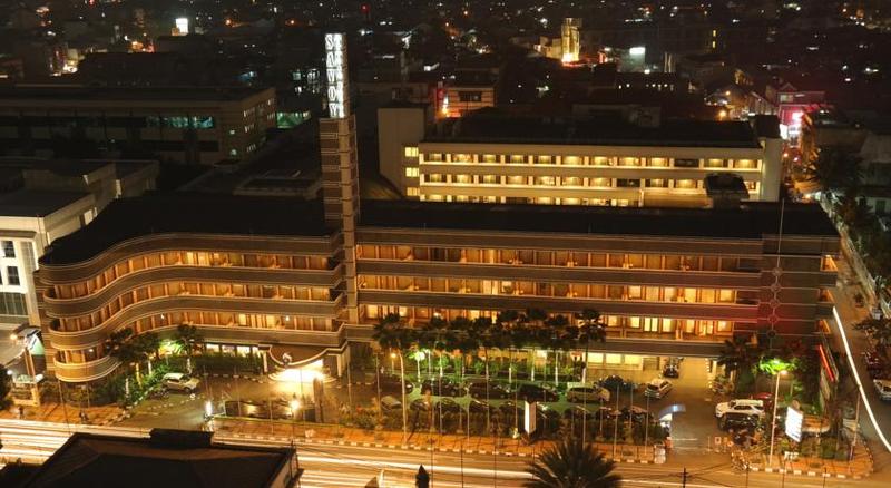 Fotos del hotel Savoy Homann:  24