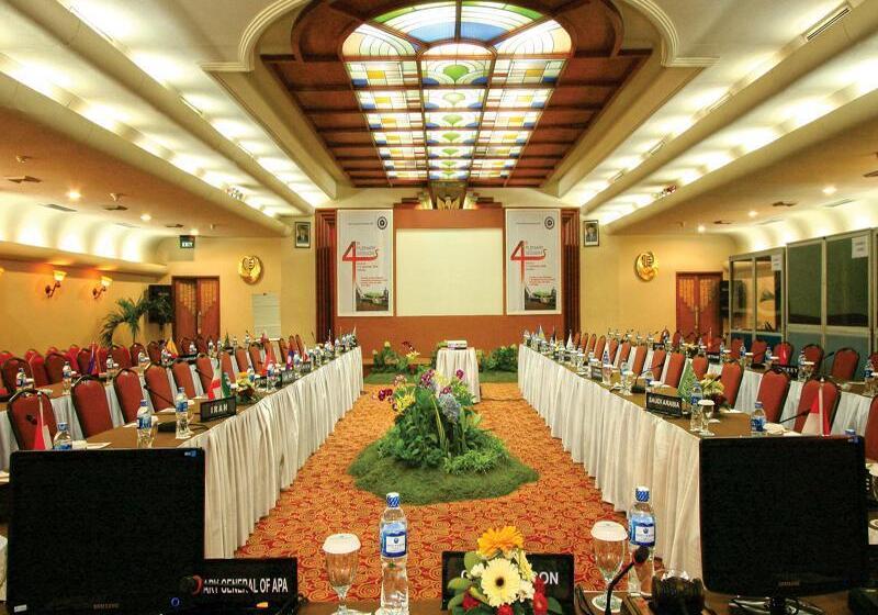 Fotos del hotel Savoy Homann:  13