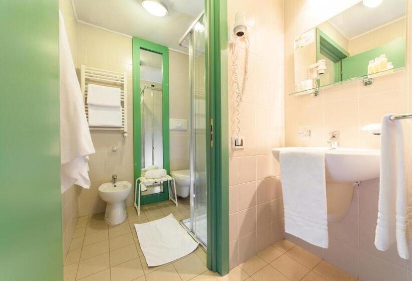هتل Th Sestriere   Villaggio Olimpico