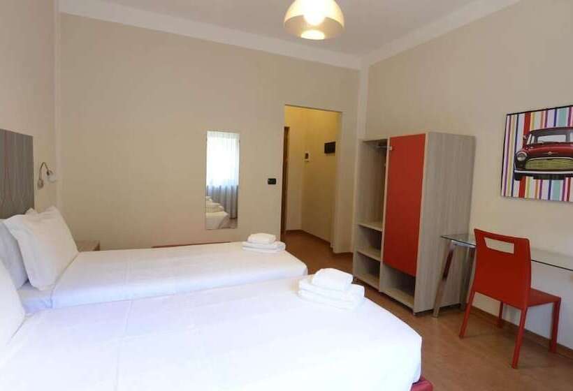 Fotos del hotel Tourist: 1 Fotos del hotel Tourist: 1