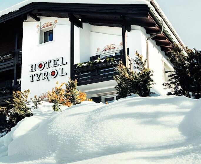 هتل Tyrol