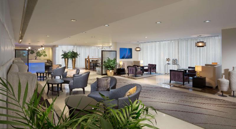 ホテル Carlton Tel Aviv  – Luxury On The Beach