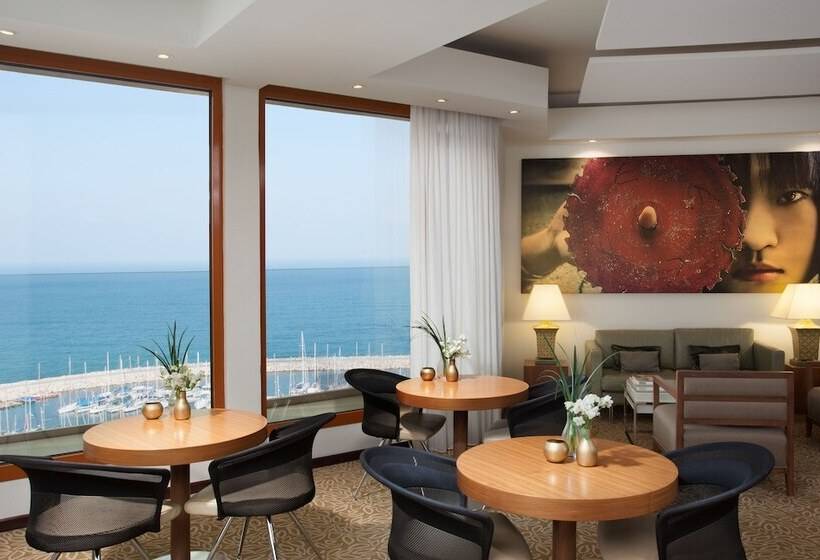 Hotel Carlton Tel Aviv  – Luxury On The Beach