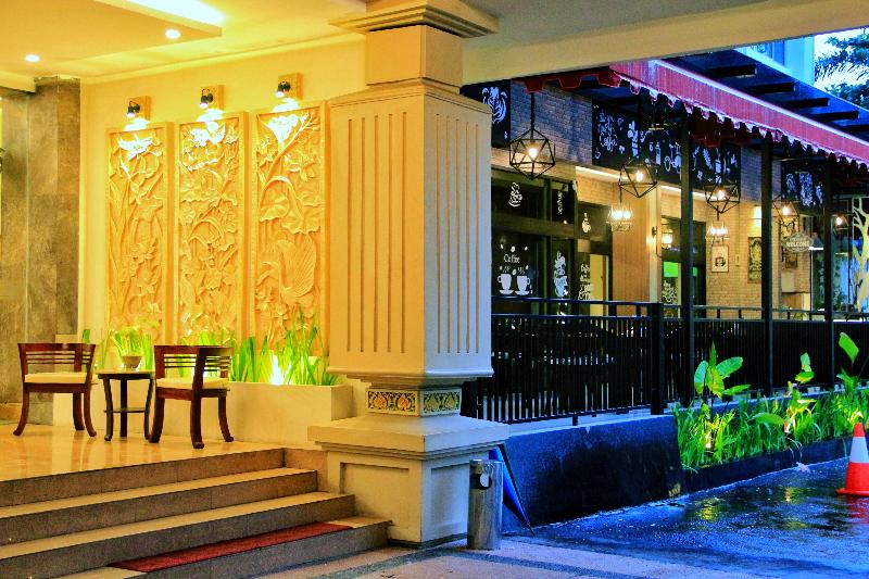 هتل Grand Inna Tunjungan
