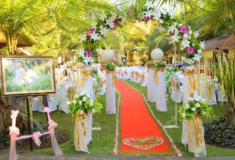 Inna Sindhu Beach Hotel & Resort