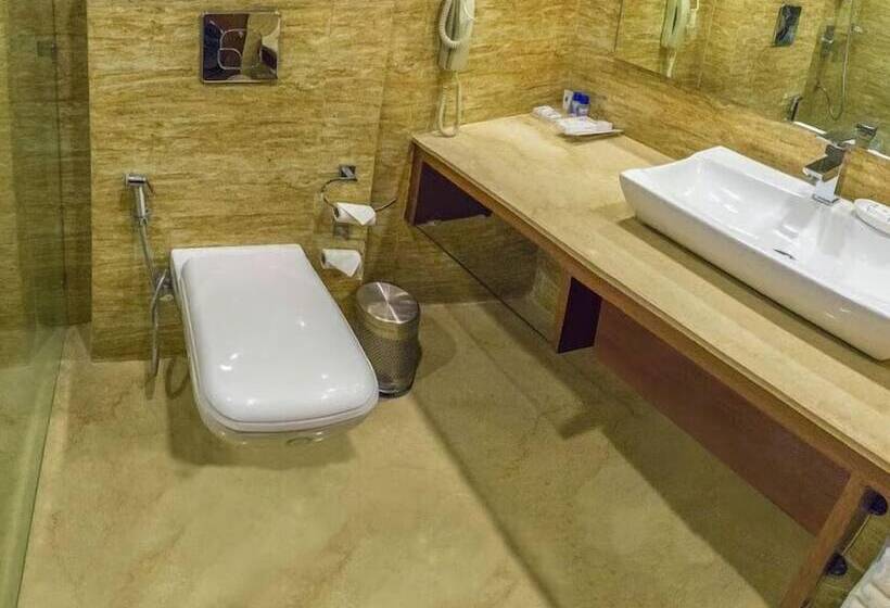 هتل Madhuban