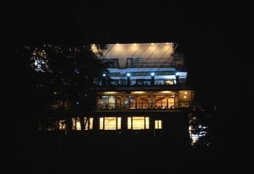هتل Madhuban