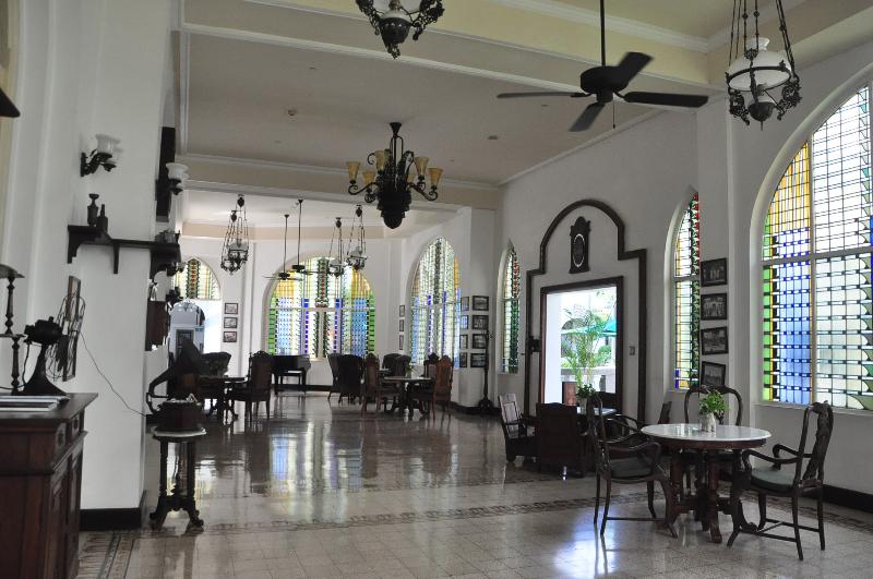 هتل Majapahit Surabaya Mgallery