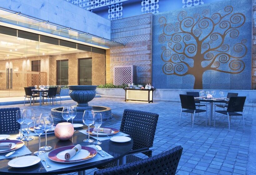 هتل Taj Coromandel