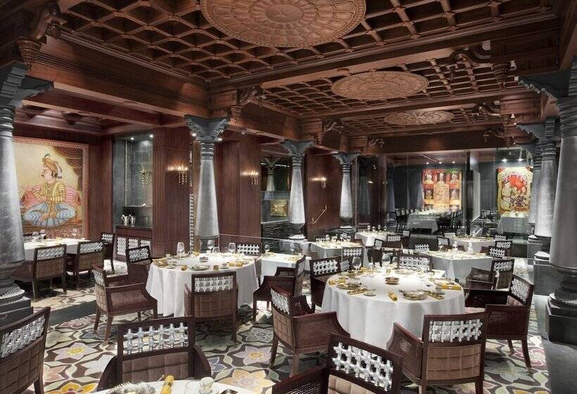 هتل Taj Coromandel