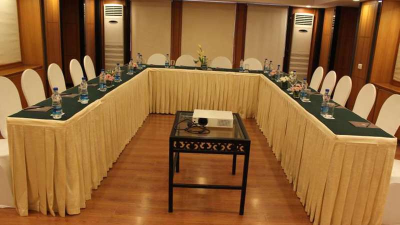 هتل The Hans, New Delhi