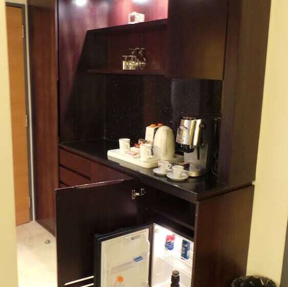 Fotos del hotel Amman Airport:  28 Fotos del hotel Amman Airport:  28