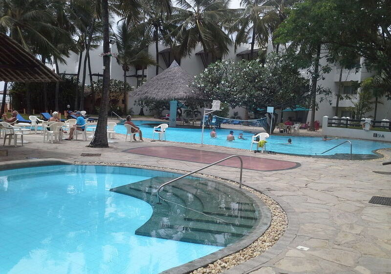 هتل Bamburi Beach