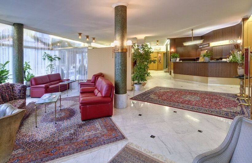 Fotos del hotel Grand Hotel Cravat:  26