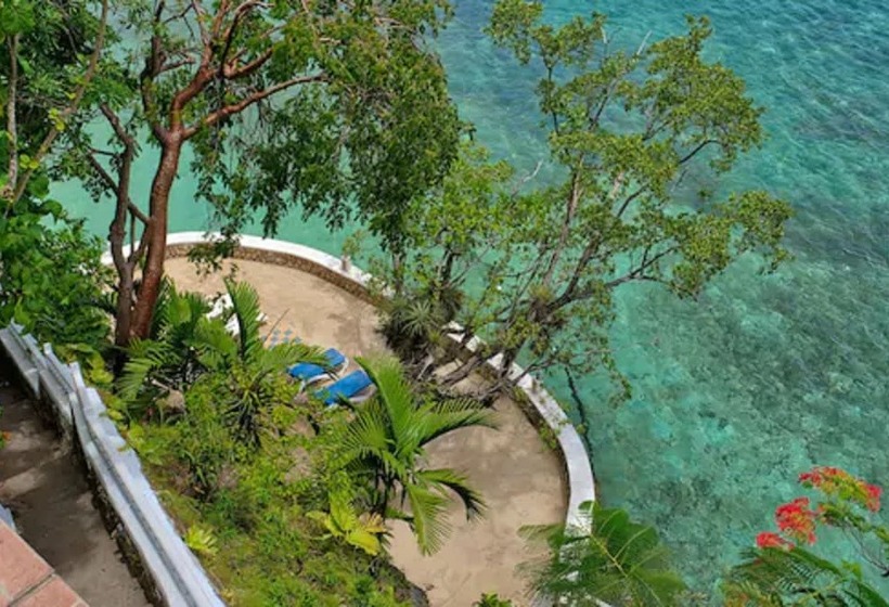 هتل Hibiscus Lodge