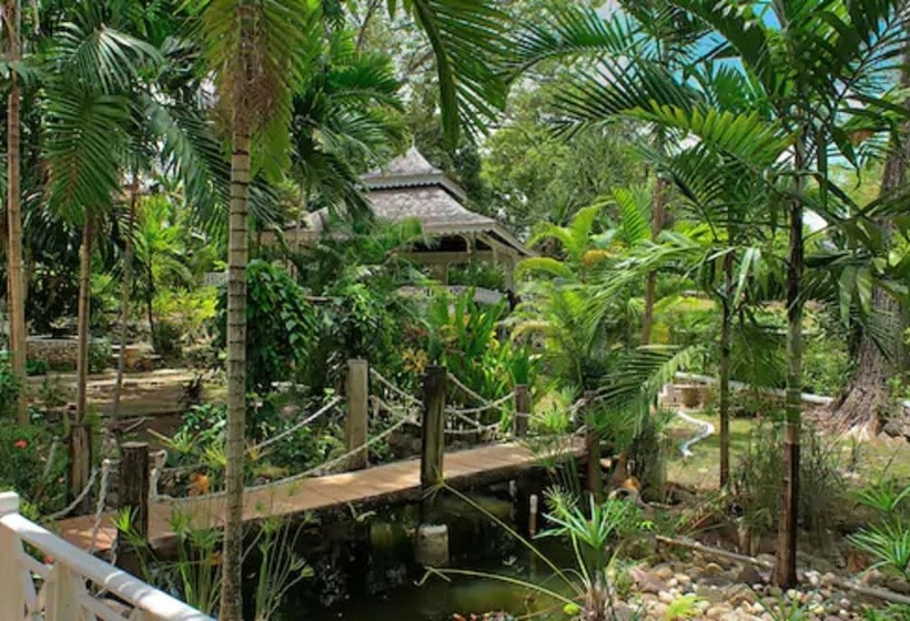 هتل Hibiscus Lodge