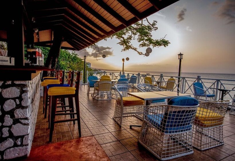 هتل Hibiscus Lodge