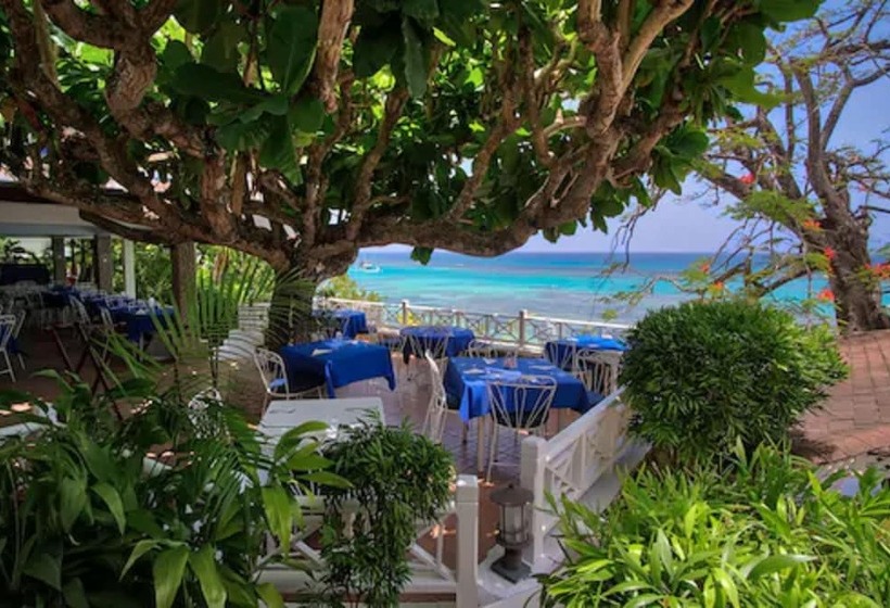 هتل Hibiscus Lodge