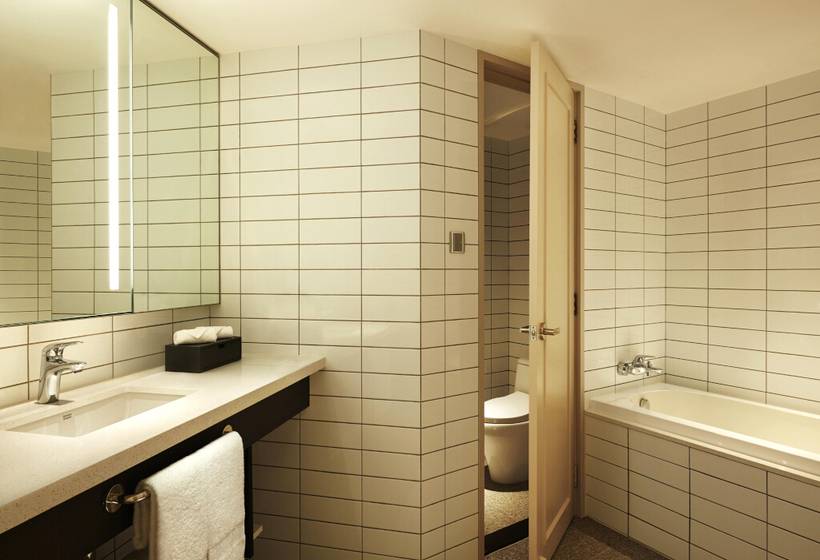 هتل Hilton Kuching