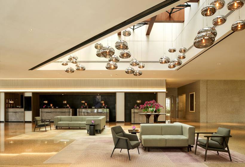 هتل Hilton Kuching