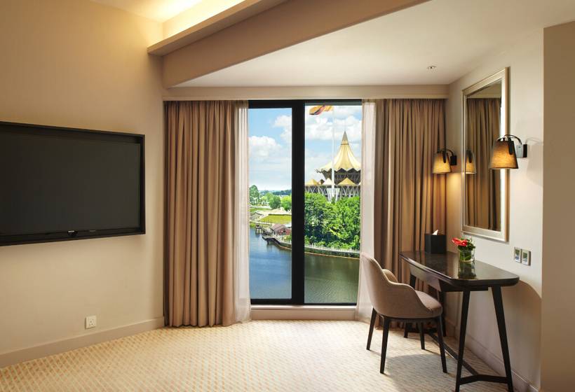 هتل Hilton Kuching