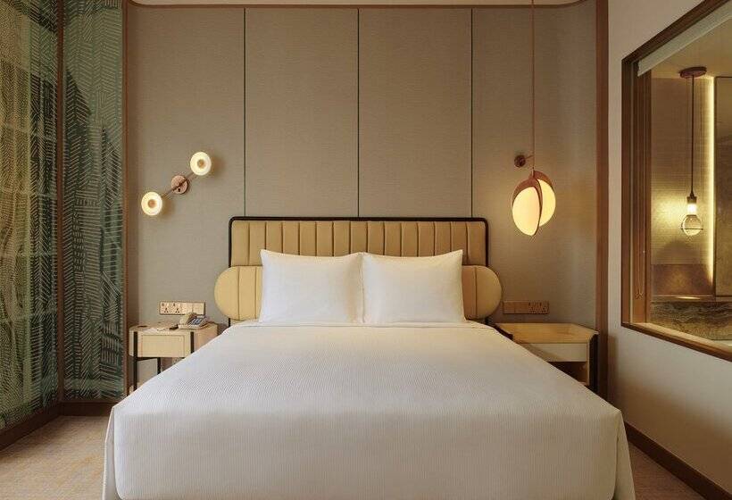 هتل Hilton Petaling Jaya