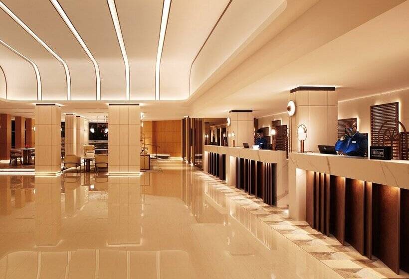 هتل Hilton Petaling Jaya