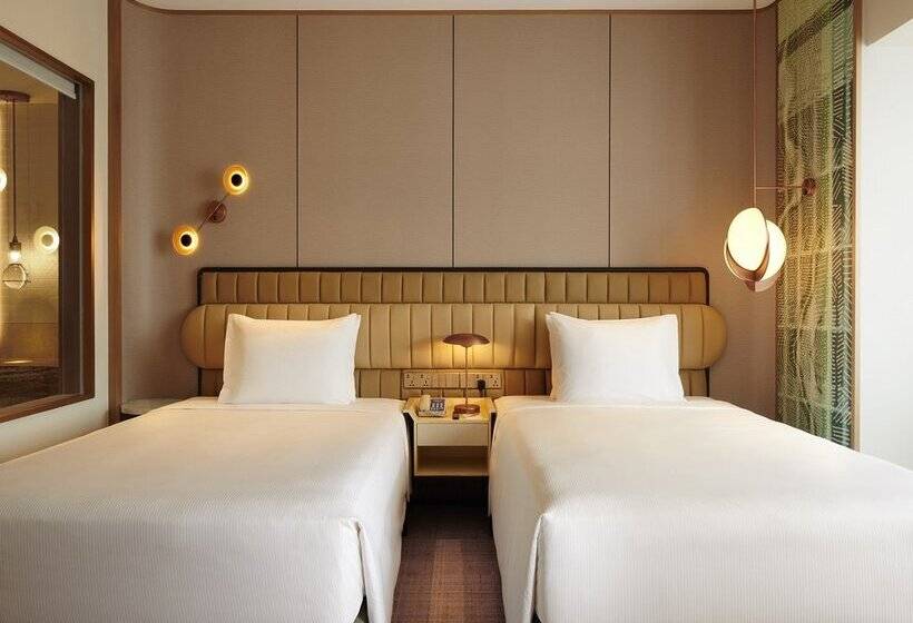 هتل Hilton Petaling Jaya
