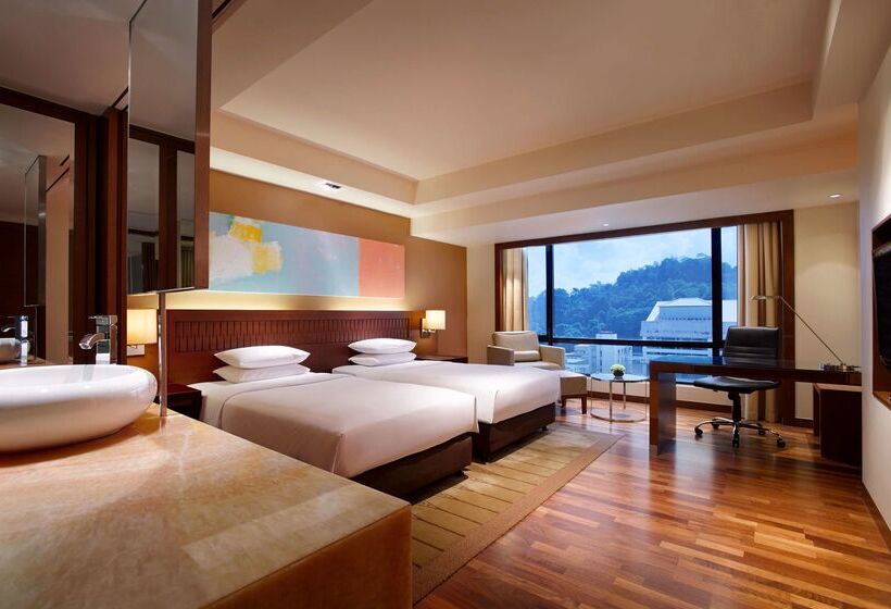 هتل Hyatt Regency Kinabalu