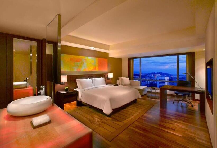 هتل Hyatt Regency Kinabalu