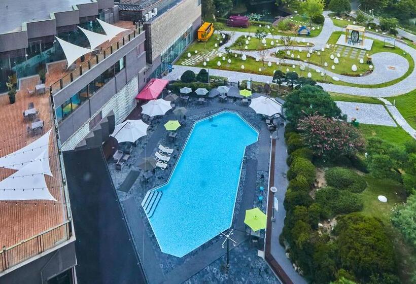 בית מלון כפרי Kolon