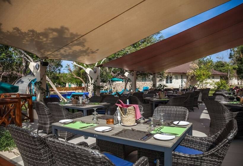 هتل Leopard Beach Resort And Spa