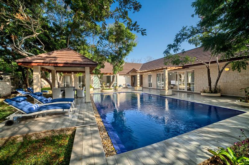 هتل Leopard Beach Resort And Spa