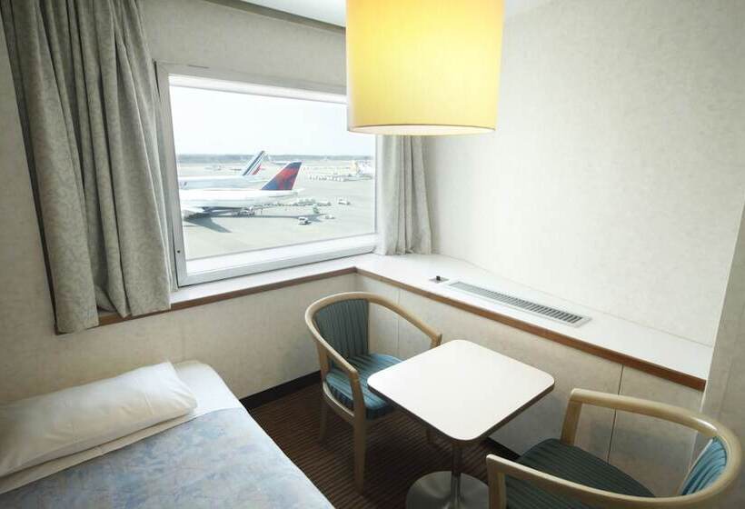 هتل Narita Airport Rest House