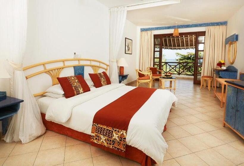 هتل Neptune Beach Resort All Inclusive