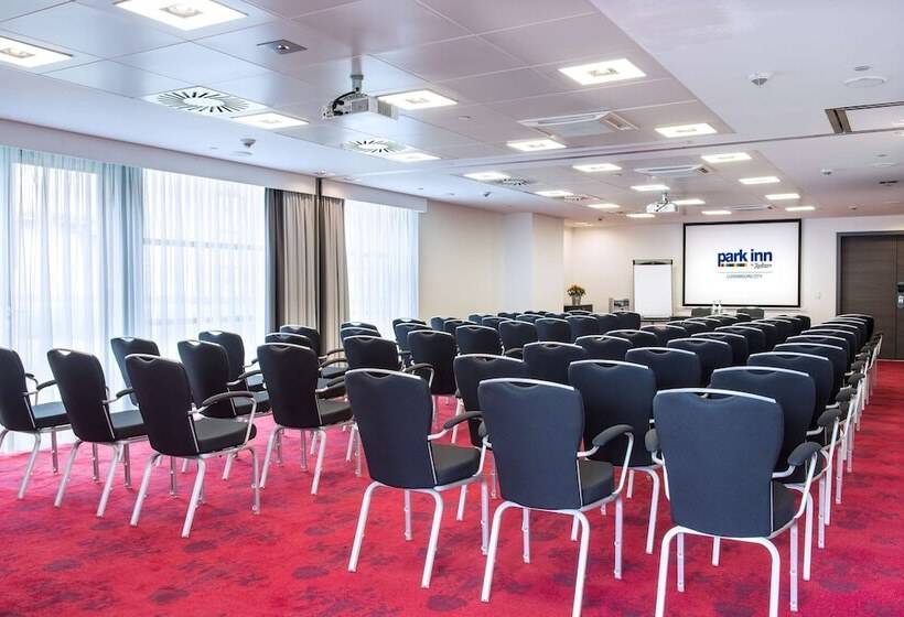 هتل Park Inn By Radisson Luxembourg City